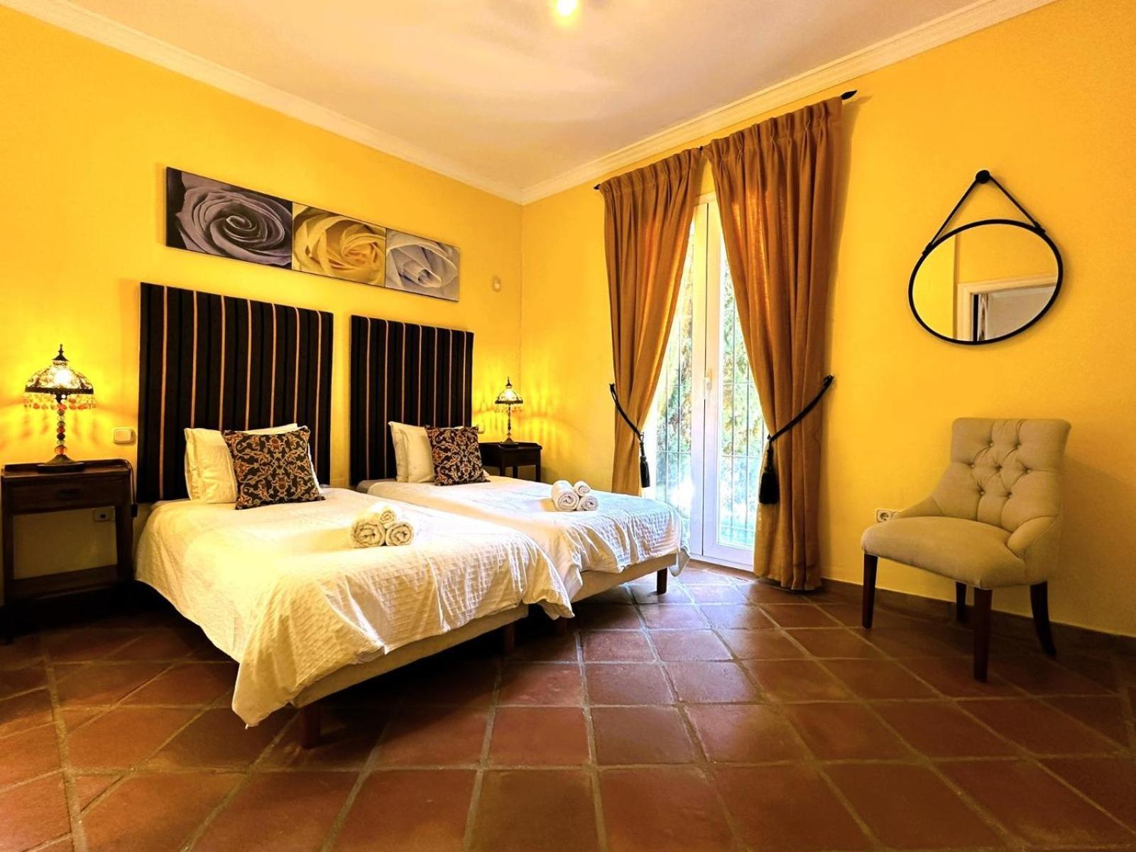 La Perla De Marakech Estepona Exterior foto