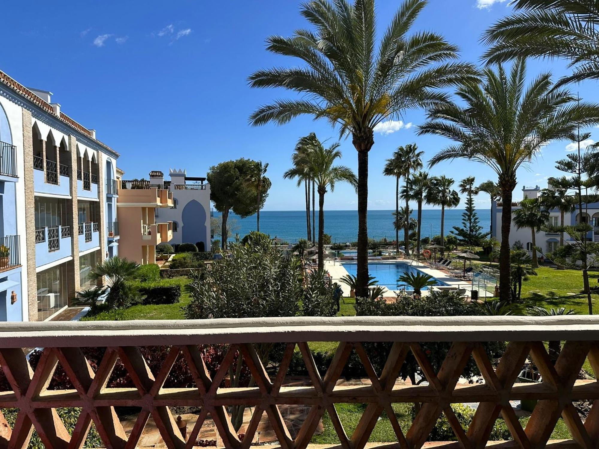 La Perla De Marakech Estepona Exterior foto